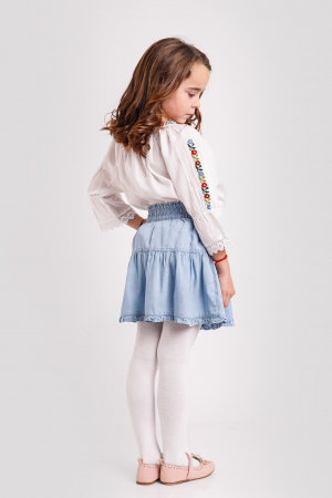 Ie traditionala alba pentru fetite cu motiv floral tricolor Oana [1]