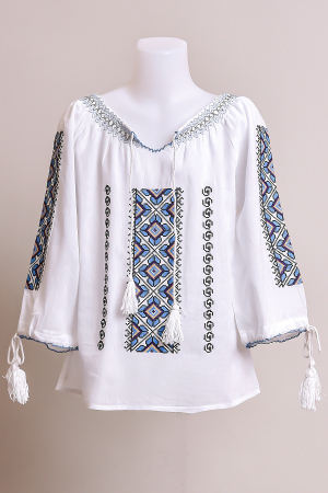 Ie traditionala alba pentru fetite cu motiv geometric albastru Alice [0]