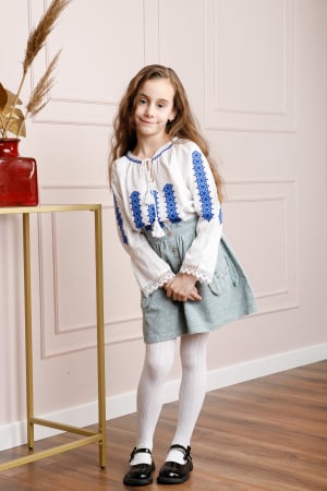 Imbracaminte Fetite - Ie traditionala alba pentru fetite cu motiv geometric albastru Andreea 02