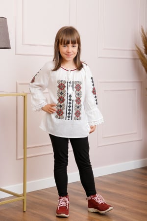 Ie traditionala alba pentru fetite cu motiv geometric multicolor Raluca [3]