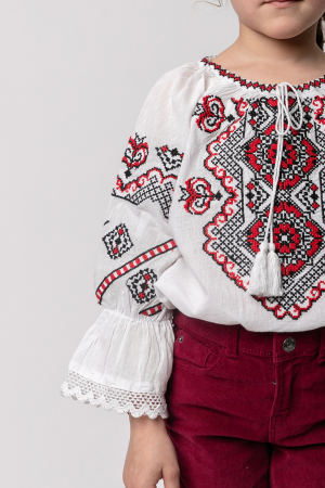 Ie traditionala alba pentru fetite cu motiv geometric rosu Anisia [1]