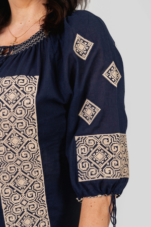Ie traditionala bleumarin cu motiv geometric crem Tamara 02 [1]