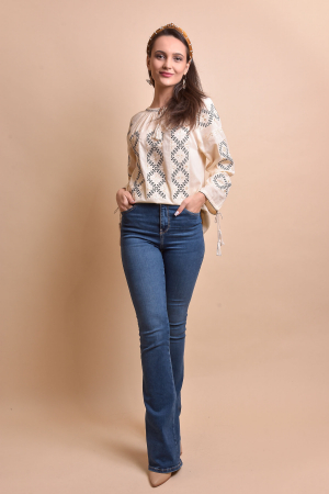 Ie traditionala crem cu motiv geometric auriu Dora [2]