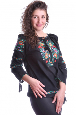 Bluza neagra cu motiv floral multicolor Anabela [1]