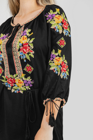 Ie traditionala neagra cu motiv floral multicolor Beatrice 02 [1]