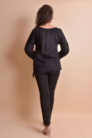 Ie traditionala neagra cu motiv floral negru Codrina 07 [7]