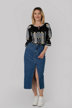 Ie traditionala neagra cu motiv geometric alb Dominica 01 [3]