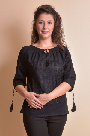 Ie traditionala neagra cu motiv geometric negru Rebeca [0]