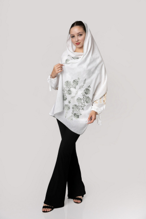 Marama traditionala alba cu broderie florala argintie Smaranda [2]