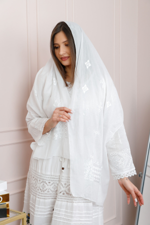 Marama traditionala alba cu broderie geometrica alba Melania 02 [3]