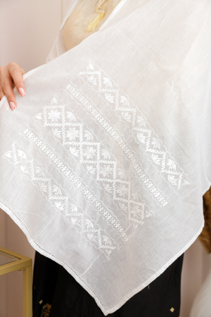 Marama traditionala alba cu broderie geometrica alba Otilia 02 [1]