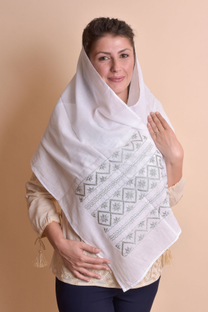 Brauri si marame - Marama traditionala alba cu broderie geometrica argintie Amalia
