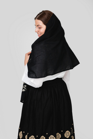 Marama traditionala neagra cu broderie geometrica bej Doina [2]