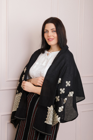 Marama traditionala neagra cu broderie geometrica aurie Melania [2]
