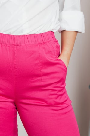 Pantaloni casual ciclam cu talie elastica si buzunare functionale [2]
