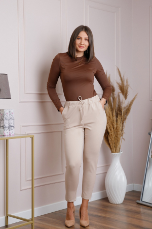 Pantaloni - Pantaloni confort casual crem cu snur in talie