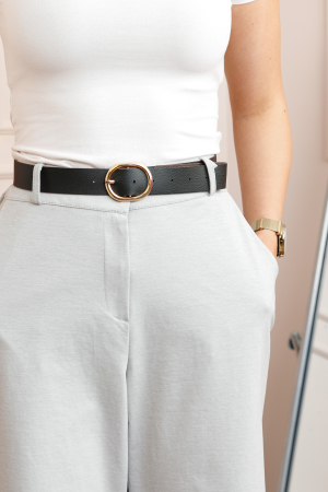 Pantaloni gri evazati cu talie elastica la spate si curea reglabila Molly [1]