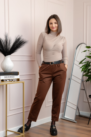 Pantaloni grosi Nancy cu curea reglabila si buzunare functionale - Maro [3]