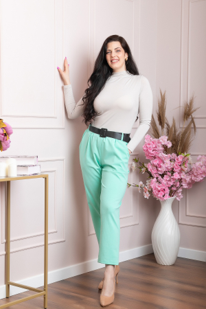 Pantaloni Jessie verde mint cu croi lejer si talie elastica [3]