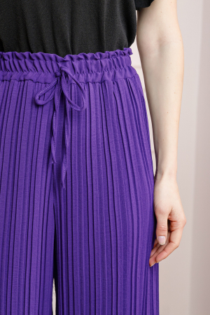 Pantaloni plisati mov cu elastic in talie [1]