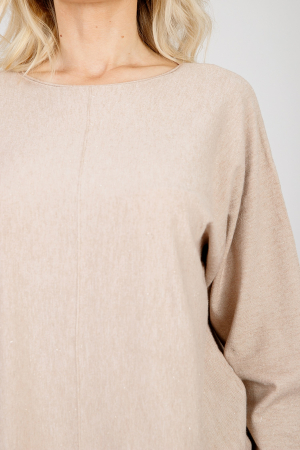 Pulover bej cu fir stralucitor si crepeu lateral [1]