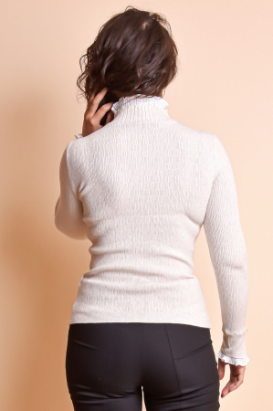 Pulover crem cu guler si maneci creponate [5]