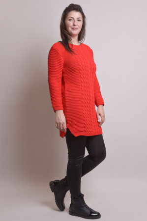 Pulover lung rosu cu model impletit [5]