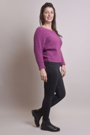 Pulover pufos fuchsia cu maneci largi [5]