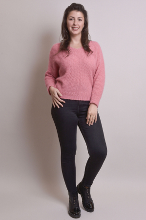 Pulover pufos roz cu maneci largi [3]