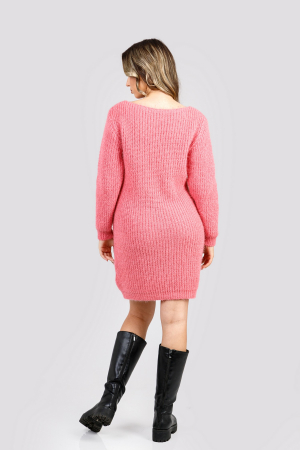 Pulover pufos roz somon tip rochie cu decolteu barcuta [2]