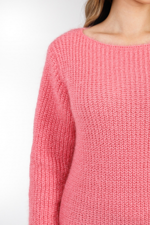 Pulover pufos roz somon tip rochie cu decolteu barcuta [1]