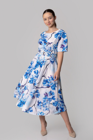 Rochie alba cu imprimeuri florale albastre si centura in talie [0]