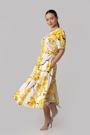 Rochie alba cu imprimeuri florale galbene si centura in talie [0]