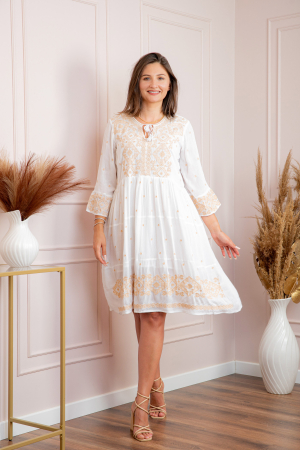 Rochii traditionale - Rochie alba cu motiv geometric auriu Aida 01