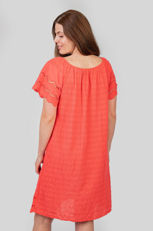 Rochie corai cu detaliu perforat [3]