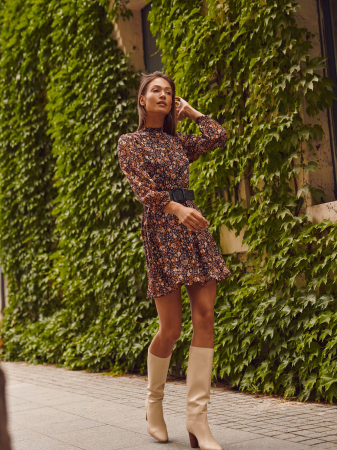 Rochie cu maneci bufante si imprimeuri florale [6]