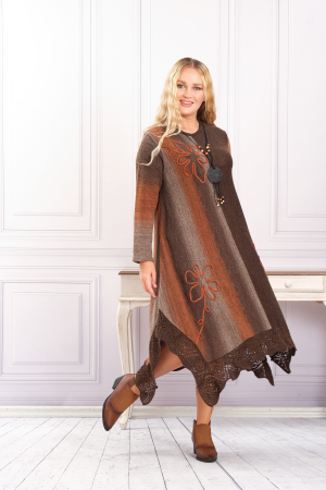 Rochie maro boho chic tricotata cu baza asimetrica si model floral [3]