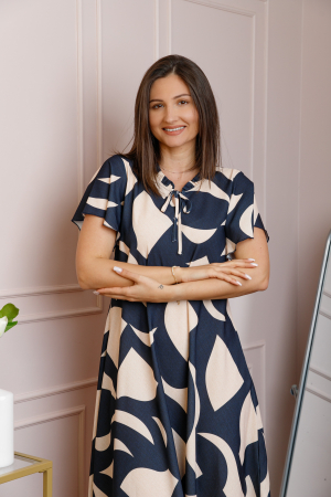 Rochie midi bleumarin cu imprimeu abstract ivoire si snur la decolteu Shelby [1]