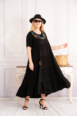 Rochie neagra boho chic cu aplicatie florala pe bust [1]