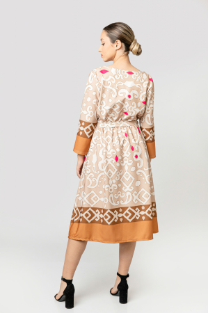 Rochie office crem cu imprimeuri geometrice nude si cordon in talie [3]