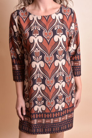 Rochie office maro cu imprimeu multicolor si maneci trei sferturi [1]
