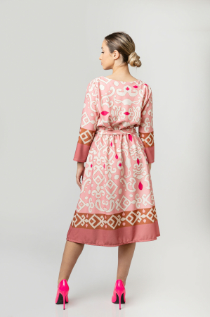 Rochie office roz somon cu imprimeuri geometrice crem si cordon in talie [3]