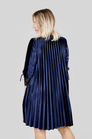 Rochie plisata bleumarin din catifea cu insertie de dantela [3]
