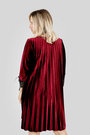 Rochie plisata grena din catifea cu insertie de dantela [3]