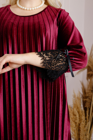 Rochie plisata plus size din catifea grena Beatrice [1]