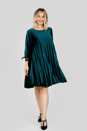 Rochii - Rochie plisata verde din catifea cu insertie de dantela