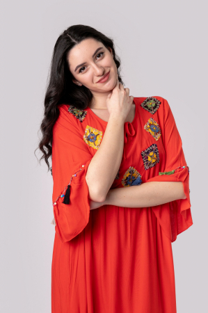 Rochie rosie boho chic cu romburi si ciucuri [2]
