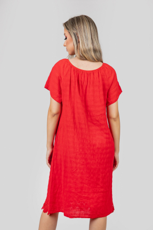 Rochie rosie cu aplicatii florale [3]
