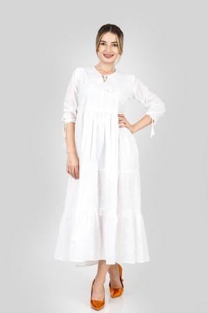 Rochie traditionala alba cu motiv floral alb Clara [3]