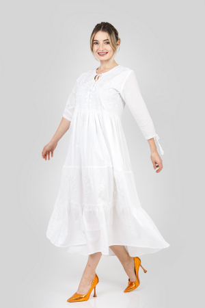 Rochie traditionala alba cu motiv floral alb Clara [0]